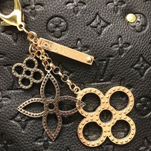 Louis Vuitton Tapage Charm